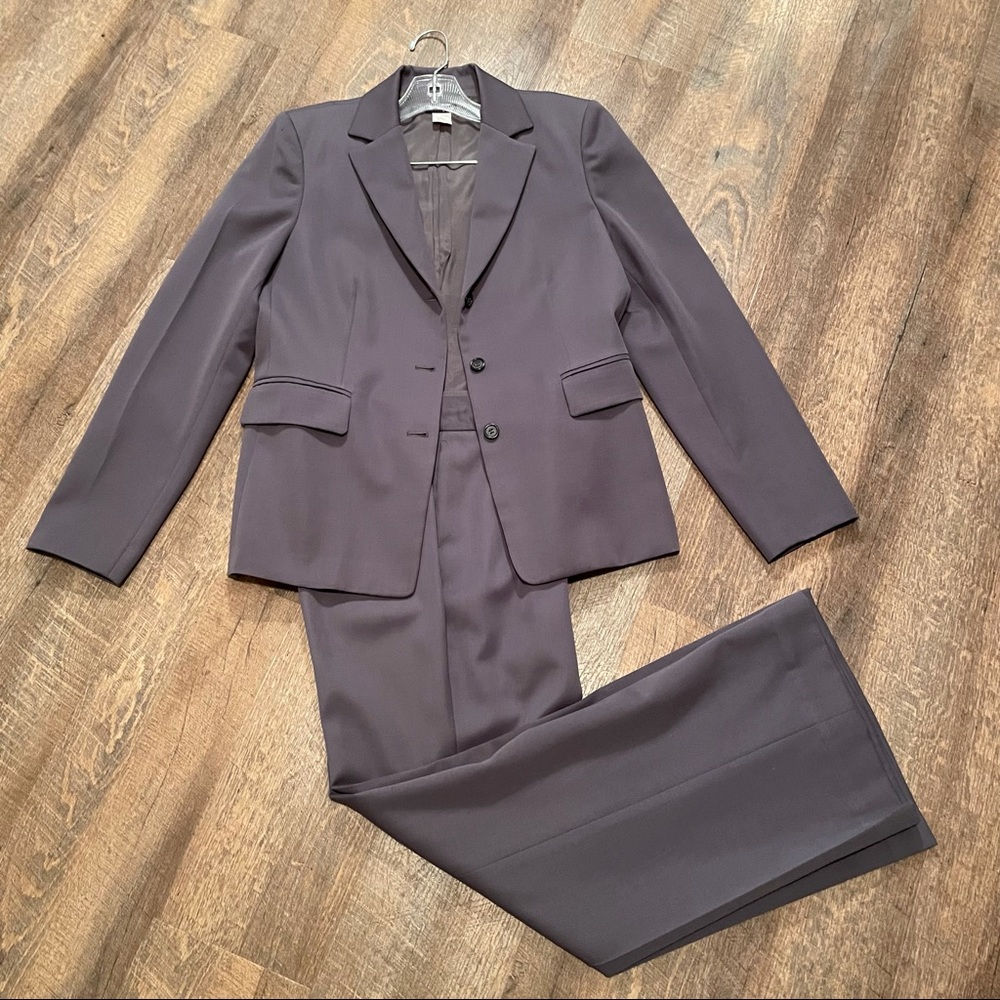 J Crew Women’s Wool Gabardine Suit-Charcoal Gray Size 12